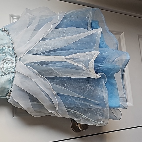 Disney Cinderella Castle Collection Costume In Kids Size 4 - Picture 4 of 9